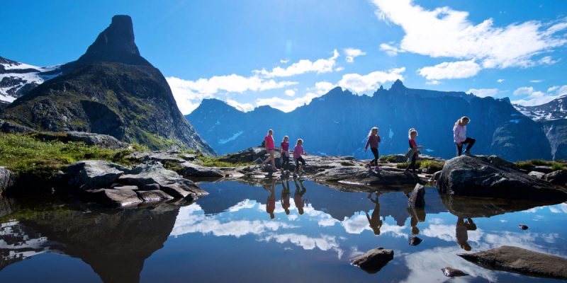 hiking_litlefjellet_andalsnes_norway_2_1_9133c8d8-8524-4326-9c33-de8358fa370a-800x400 hiking_litlefjellet_andalsnes_norway_2_1_9133c8d8-8524-4326-9c33-de8358fa370a-800x400